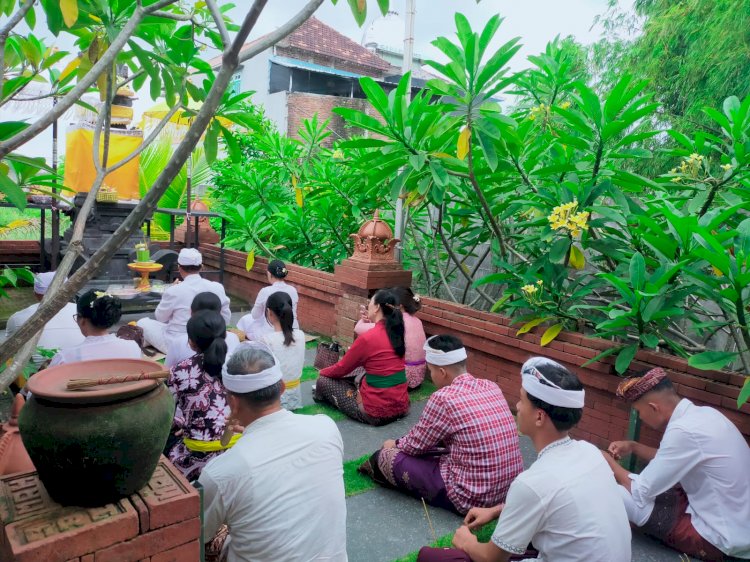 Polresta Sidoarjo Bersama Warga Hindu Rayakan Ibadah Suci Tilem dan Ngerupuk